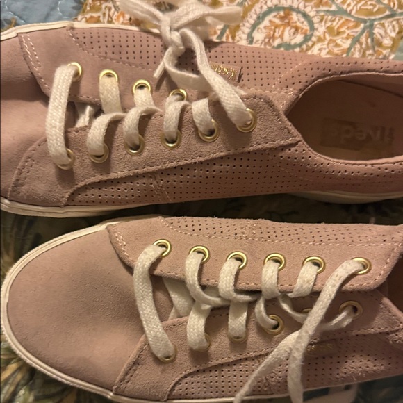 Women’s Keds Blush Pink Lace-Up Sneakers - Picture 3 of 10